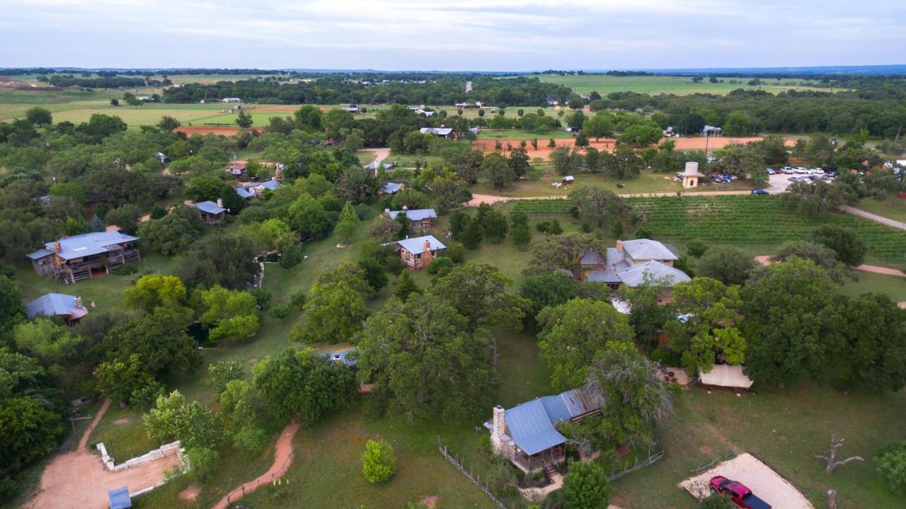 Barons Creekside Resort *