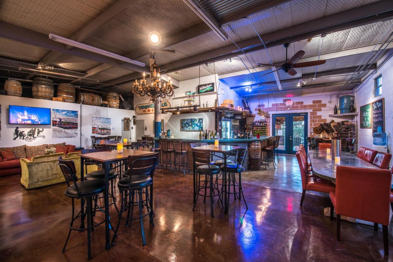 Barons Creekside * Fredericksburg