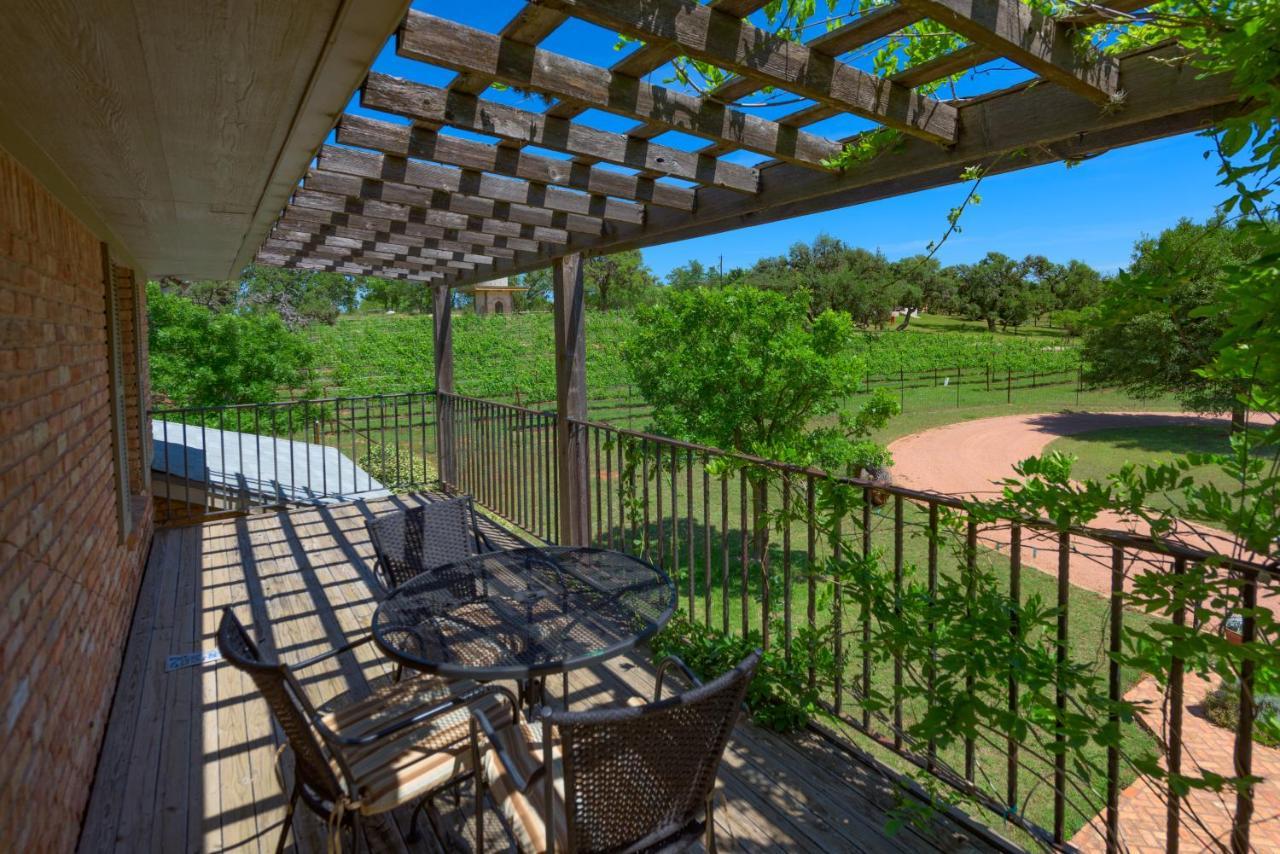 Barons Creekside Resort *
