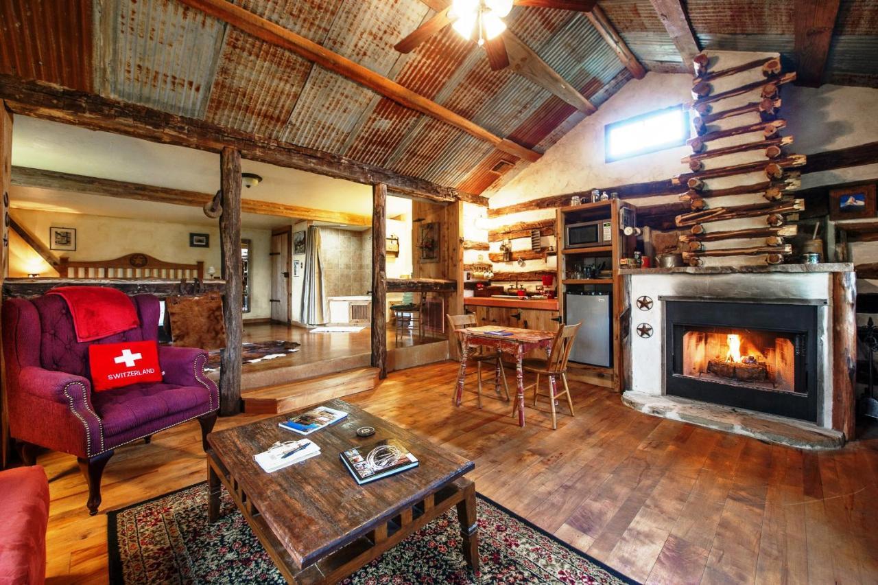 Barons Creekside Resort *