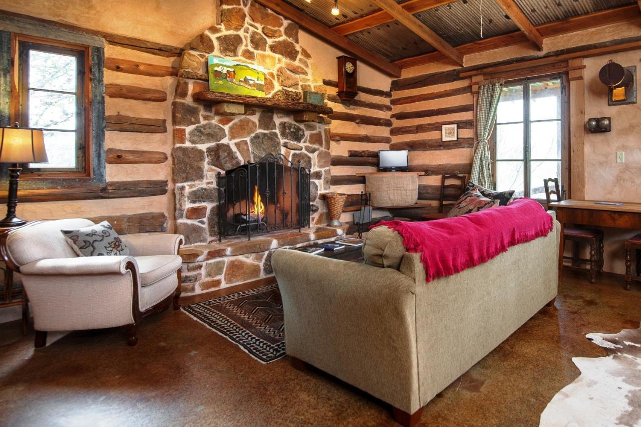 Barons Creekside * Fredericksburg